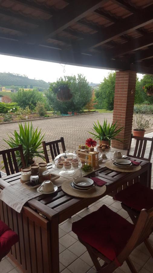 Cascina Il Volo Bed and Breakfast Moncalvo Exteriör bild